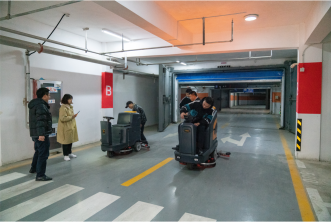橙犀洗地機入駐萬科物業小區